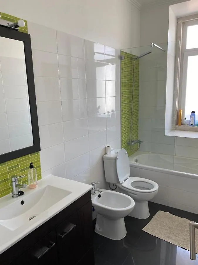 Arroios - Fourth Floor Apartamento Lisboa Quarto em Acomodações Particulares